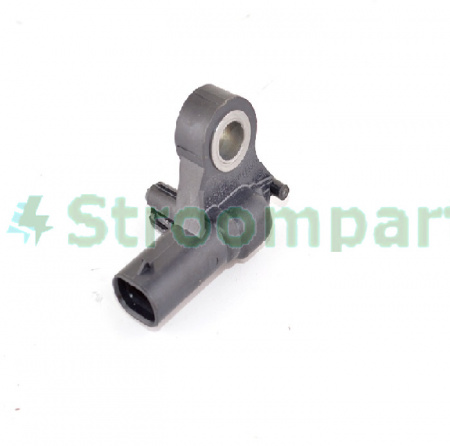 Датчик удара передний на усилителе TESLA MODEL 3