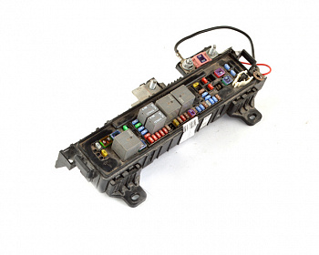 Блок предохранителей подкапотный TESLA MODEL S,SR