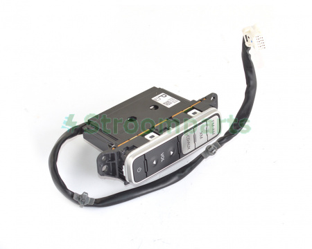 Кнопки управления магнитолой Nissan Leaf SV Кнопки управления магнитолой Nissan Leaf SV