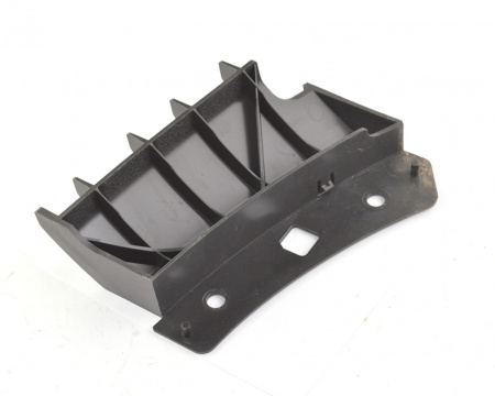 Крепление переднего бампера верхнее левое TESLA MODEL 3