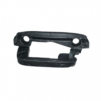 Уплотнитель обшивки кронштейна замка капота TESLA MODEL 3