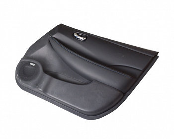 Обшивка двери (карточка) передняя левая (ткань) NISSAN LEAF 2013-2018