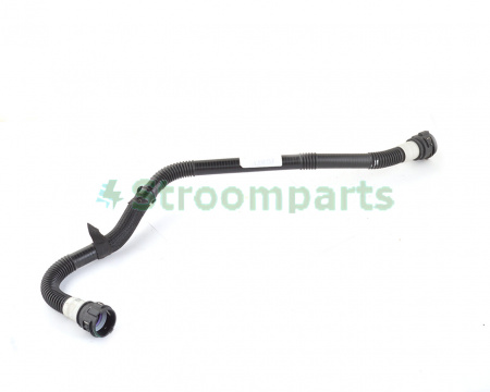 Патрубок трубопровода от радиатора TESLA MODEL 3