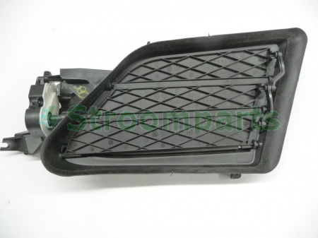 Люверс правый TESLA MODEL SR