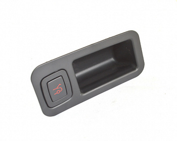 Ручка крышки багажника с кнопкой, правая сторона (внутренняя) TESLA MODEL S, SR