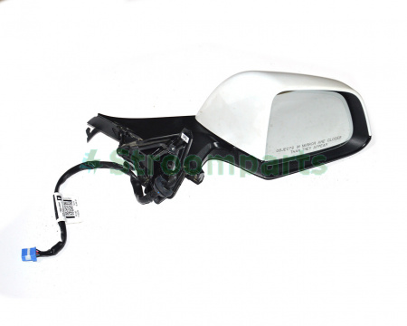 Зеркало правое есть повреждения уголка TESLA MODEL Y 1594112-00-B 1609791-00-D