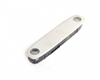 Плафон освещения салона задний TESLA MODEL 3