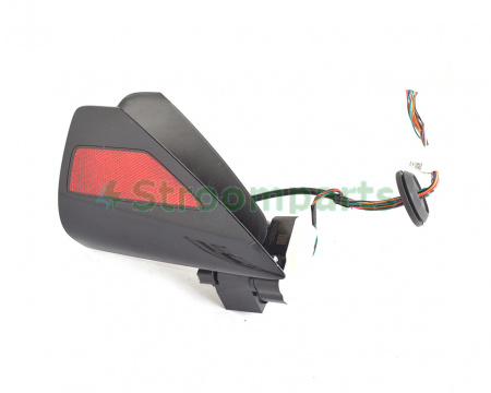 Крышка порта зарядки (катафот) левая TESLA MODEL 3