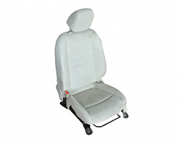 Сидение водительское с подогревом  в сборе, бежевое (велюр) NISSAN LEAF