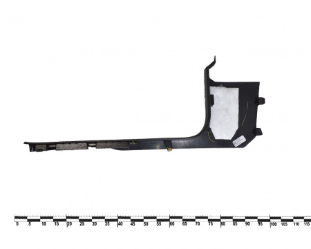 Накладка проема передней двери нижняя правая TESLA MODEL 3