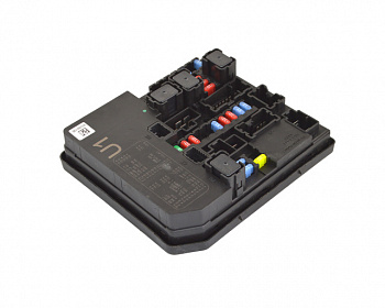 Блок предохранителей подкапотный лев NISSAN LEAF (10-17) 284B7-3NA0A