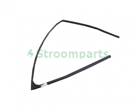 Уплотнитель стекла двери перед лев Nissan Leaf 2018