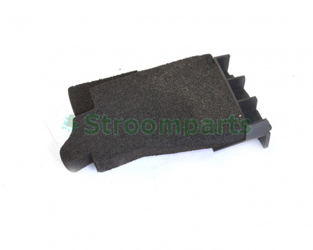 Уплотнитель переднего правого крыла NISSAN LEAF 2018