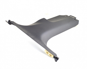 Накладка центральной стойки нижняя правая TESLA MODEL 3