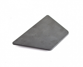 Накладка нижняя стойки правая наружная TESLA MODEL 3