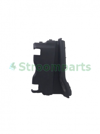 Заглушка дверной петли нижняя правая SMART EV 451.390