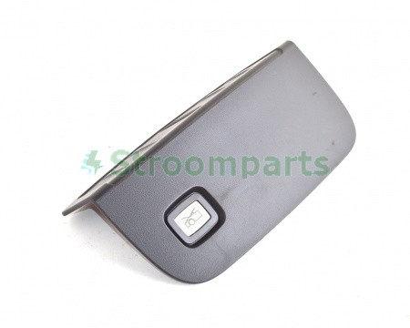 Обшивка петли замка капота с кнопкойTESLA MODEL 3