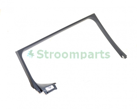 Накладка окна двери зад. лев Nissan Leaf 2018