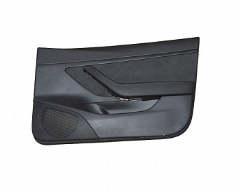 Обшивка передней правой двери черная TESLA MODEL 3 1090411-89-M 1514765-21-A