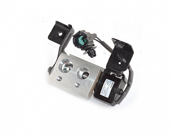 Трехсторонний клапан NISSAN LEAF