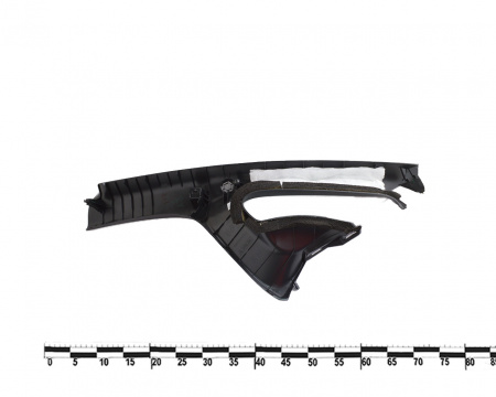 Накладка передней стойки прав Nissan Leaf 2018