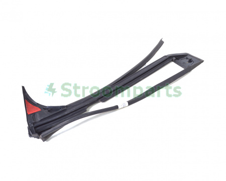 Уплотнитель центральной стойки левой (под накладку с камерой) Tesla Model X 1032153-00-D Уплотнитель центральной стойки левой (под накладку с камерой) Tesla Model X 1032153-00-D