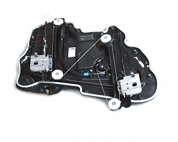 Стеклоподъёмник задний правый TESLA MODEL 3