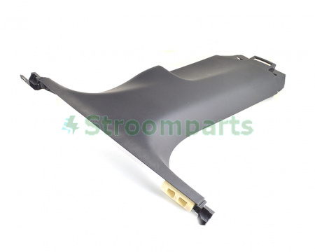 Накладка центральной стойки нижняя правая TESLA MODEL 3