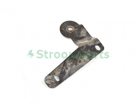 Кронштейн подрамника левый Nissan Leaf 2018